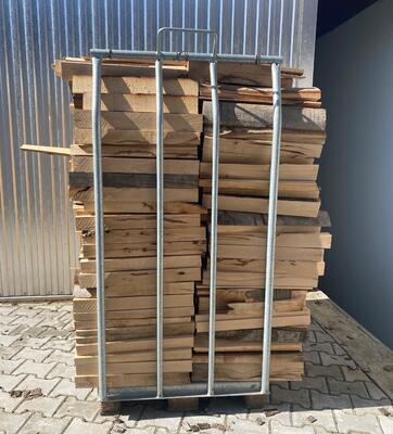 Paleta sušeného tvrdého palivového dřeva (odřezky z výroby), délka 50cm-60cm, 1,74prm - 3